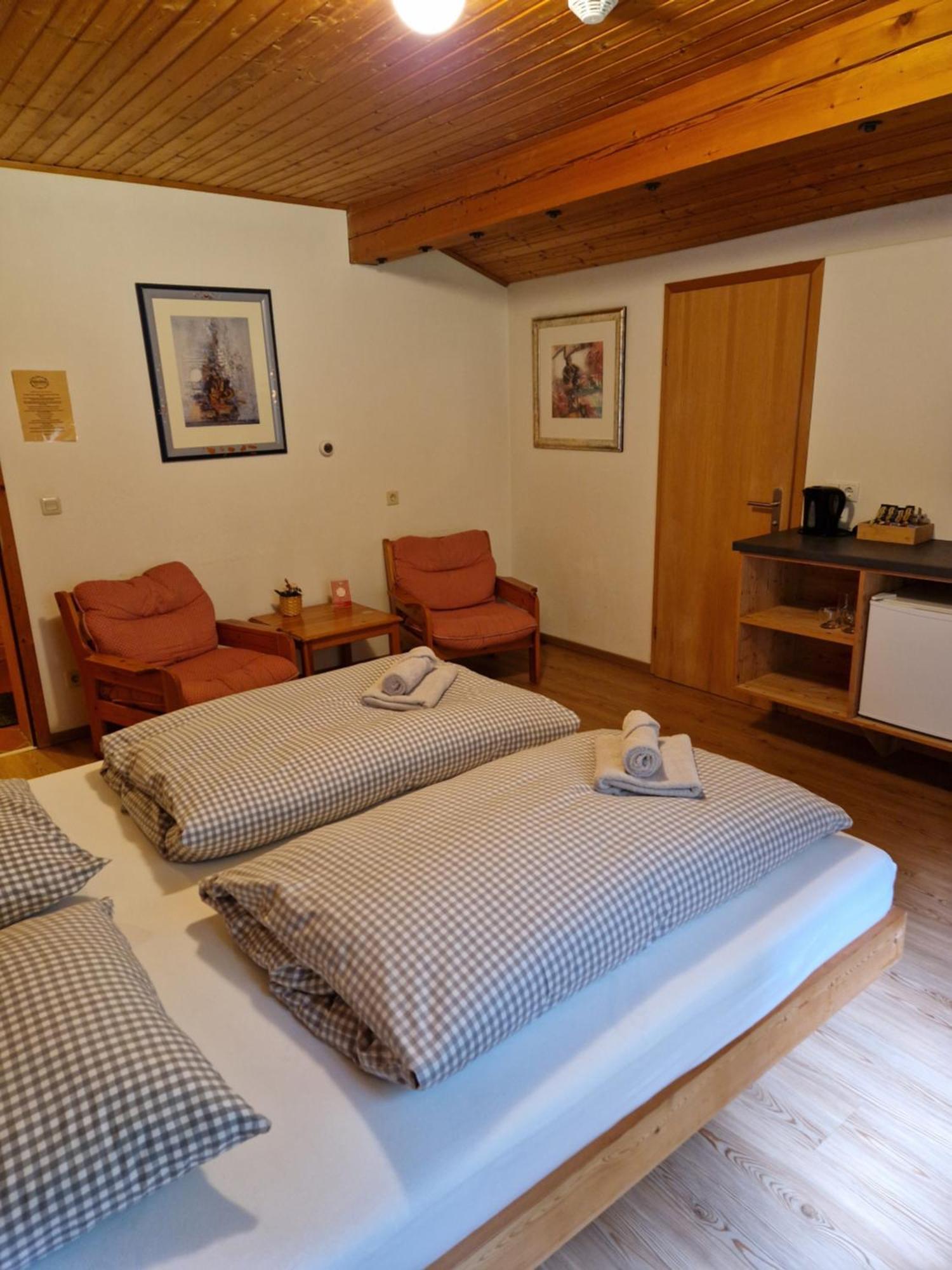 Garni Baerenwirt Bed & Breakfast Leutasch Exterior photo