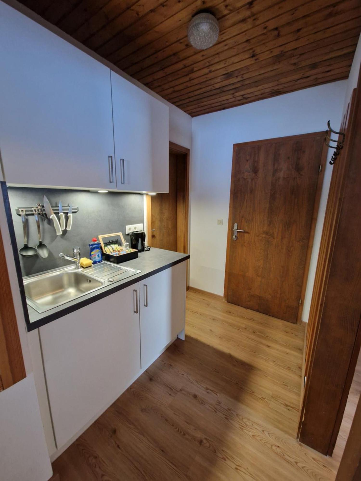Garni Baerenwirt Bed & Breakfast Leutasch Exterior photo