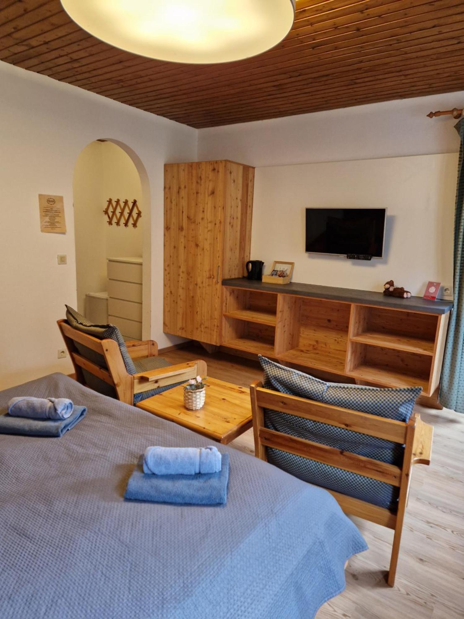 Garni Baerenwirt Bed & Breakfast Leutasch Exterior photo