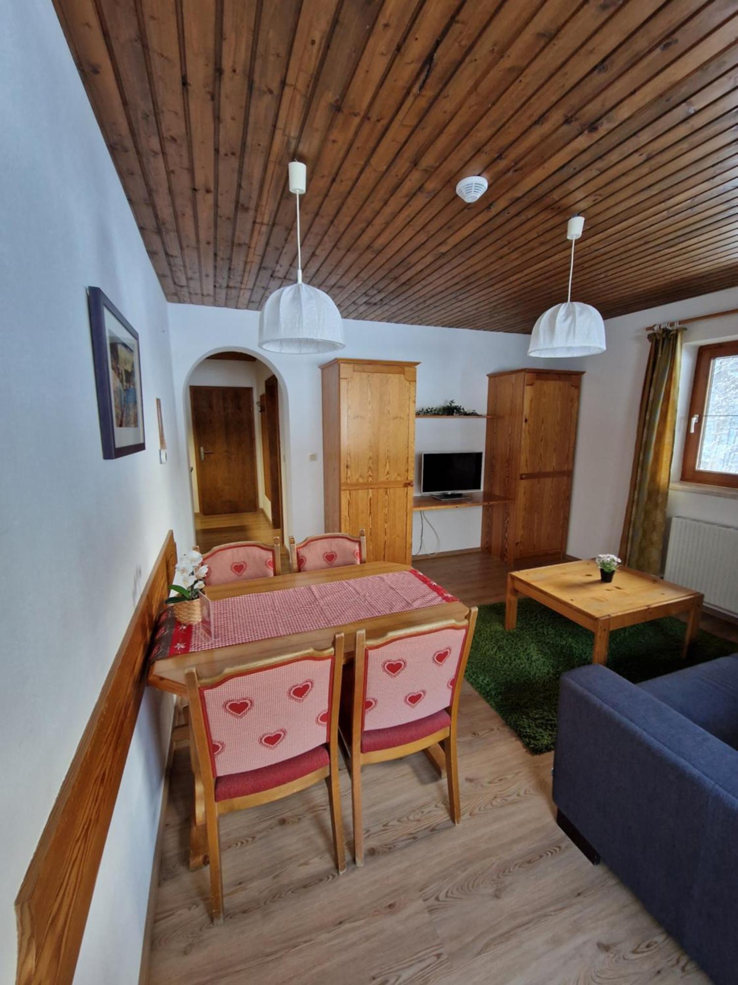 Garni Baerenwirt Bed & Breakfast Leutasch Exterior photo