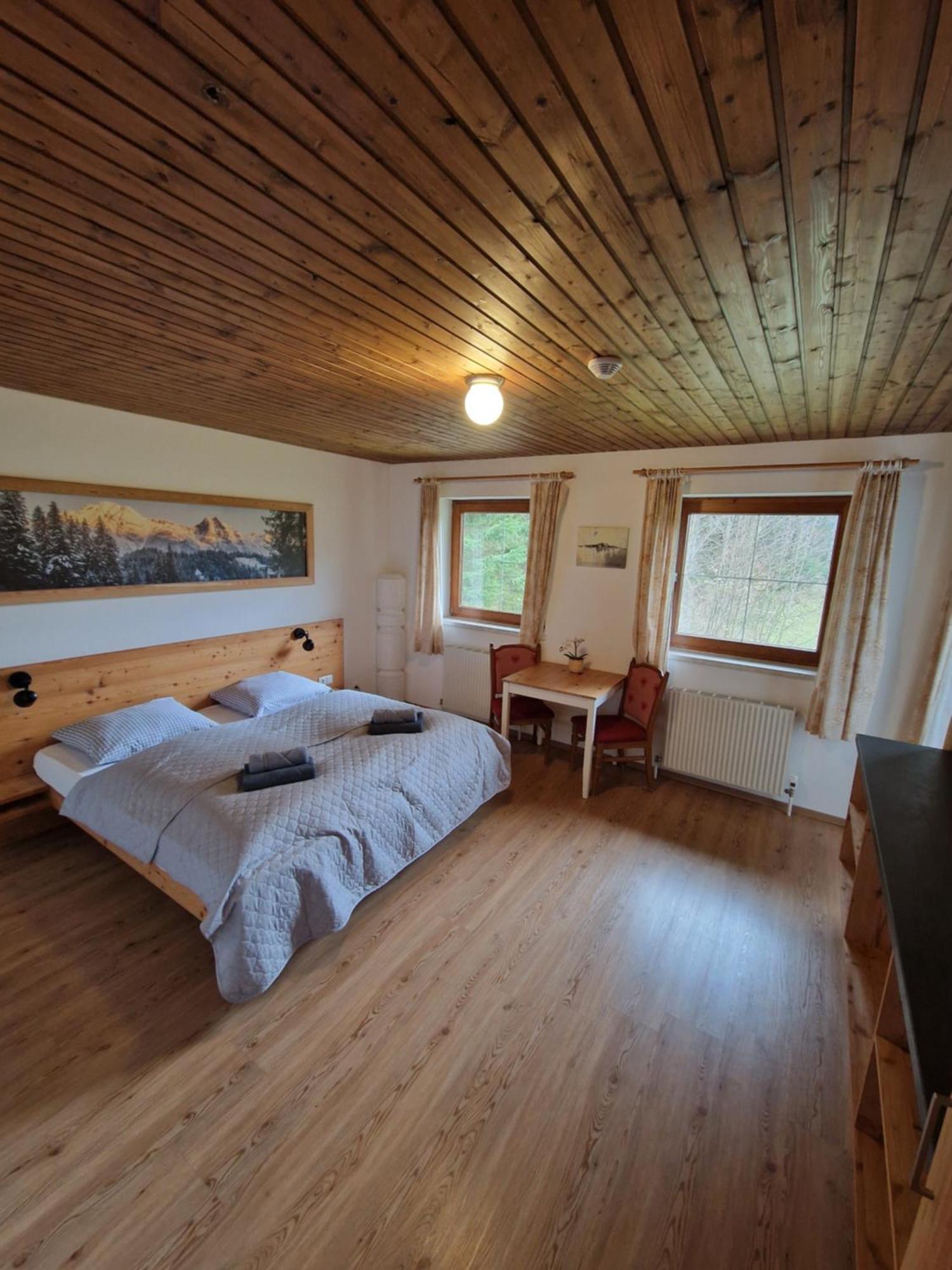 Garni Baerenwirt Bed & Breakfast Leutasch Exterior photo