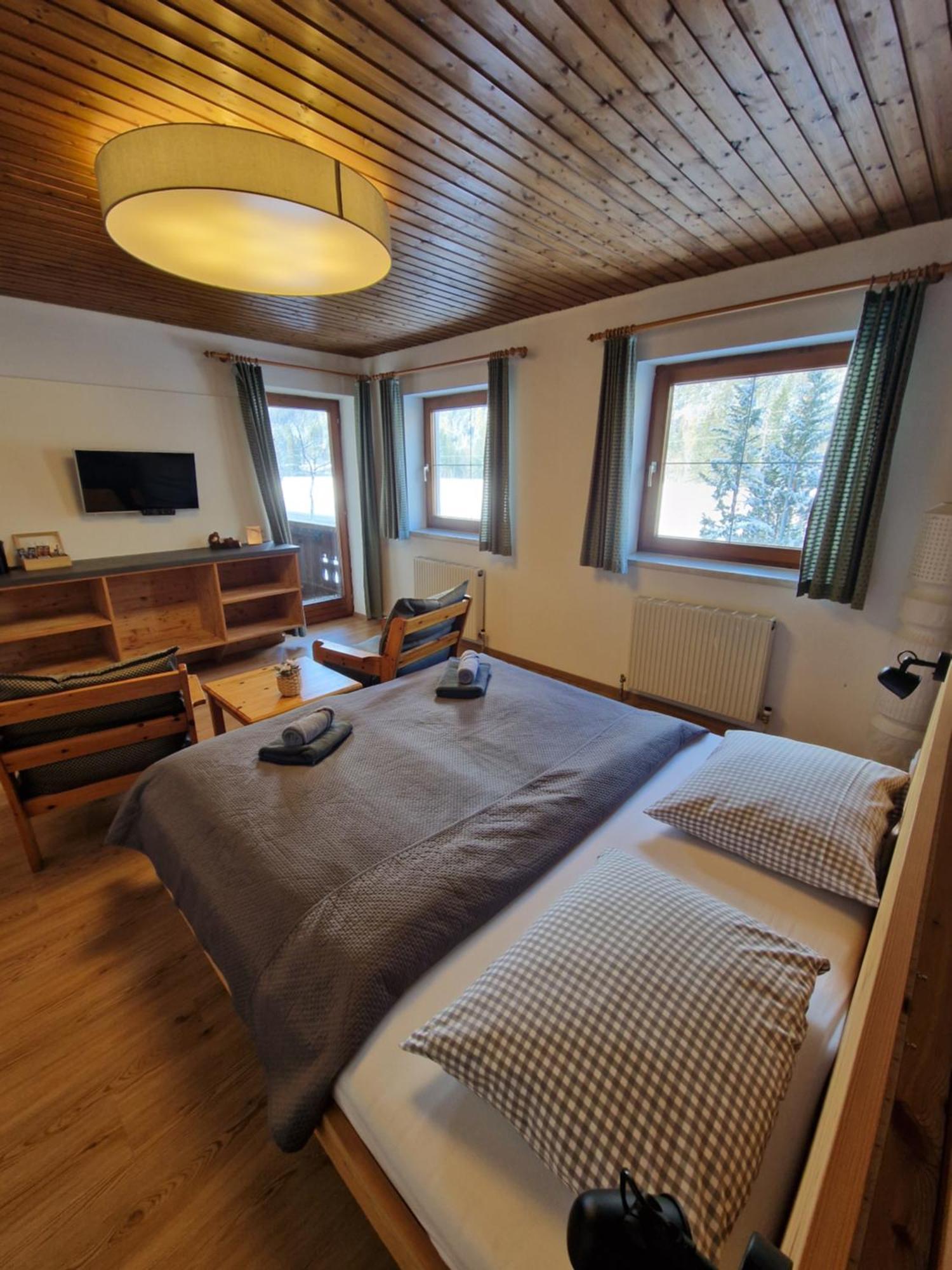 Garni Baerenwirt Bed & Breakfast Leutasch Exterior photo