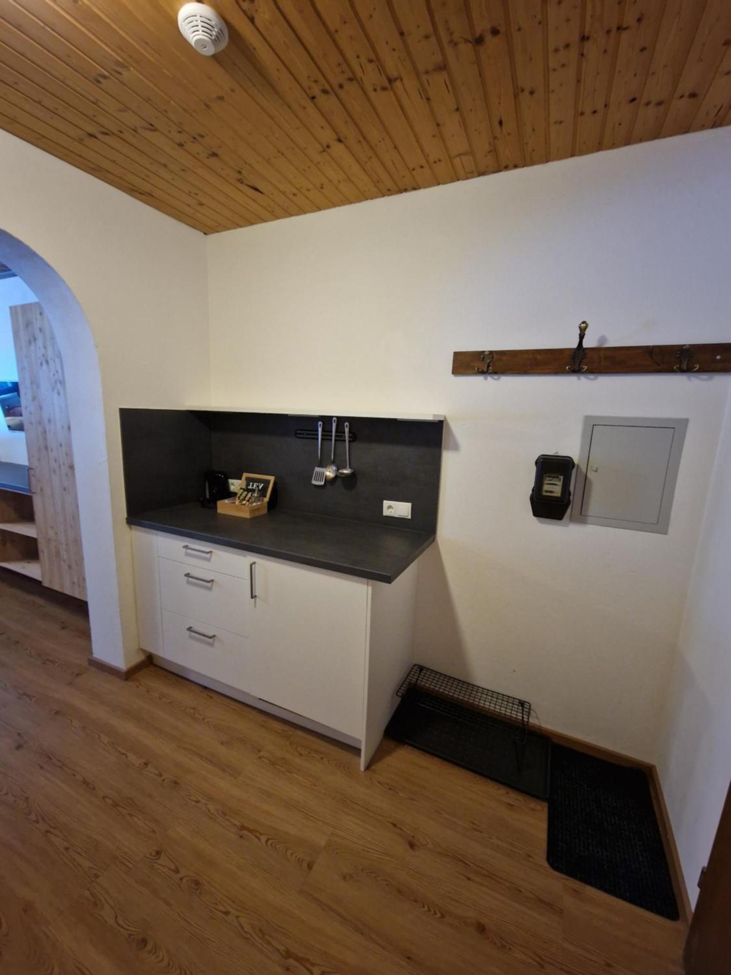Garni Baerenwirt Bed & Breakfast Leutasch Exterior photo