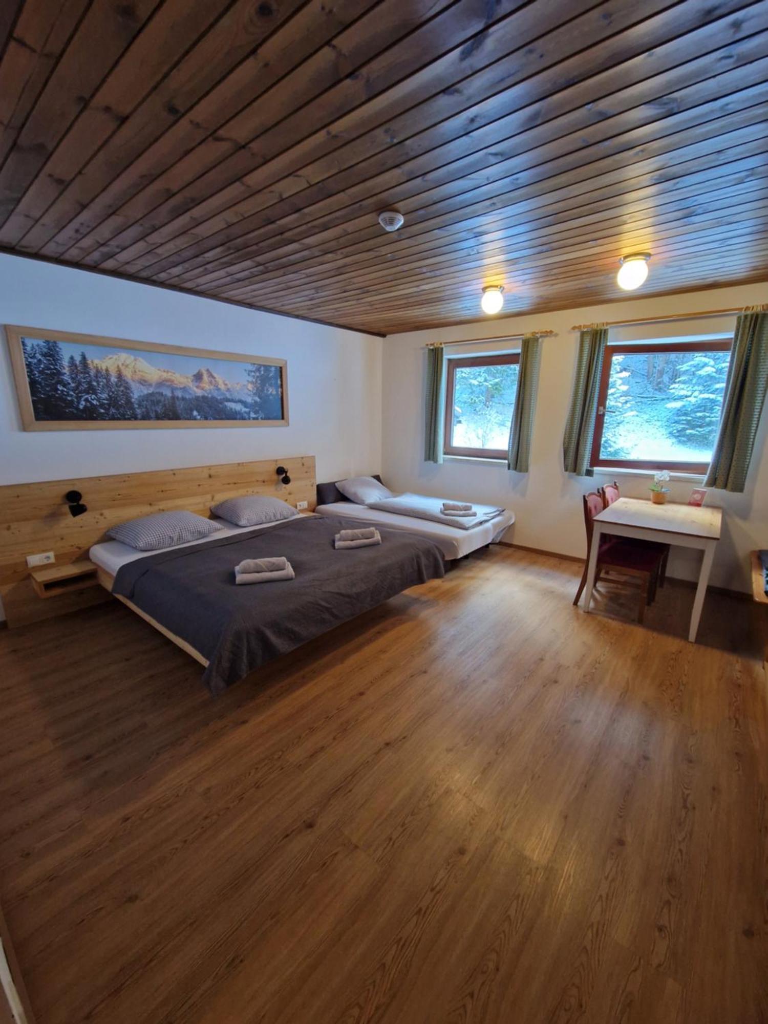 Garni Baerenwirt Bed & Breakfast Leutasch Exterior photo